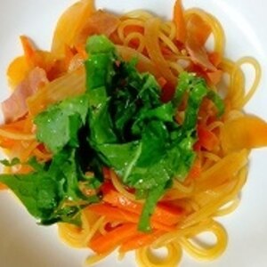 プチヴェール＆椎茸のトマトソースパスタ